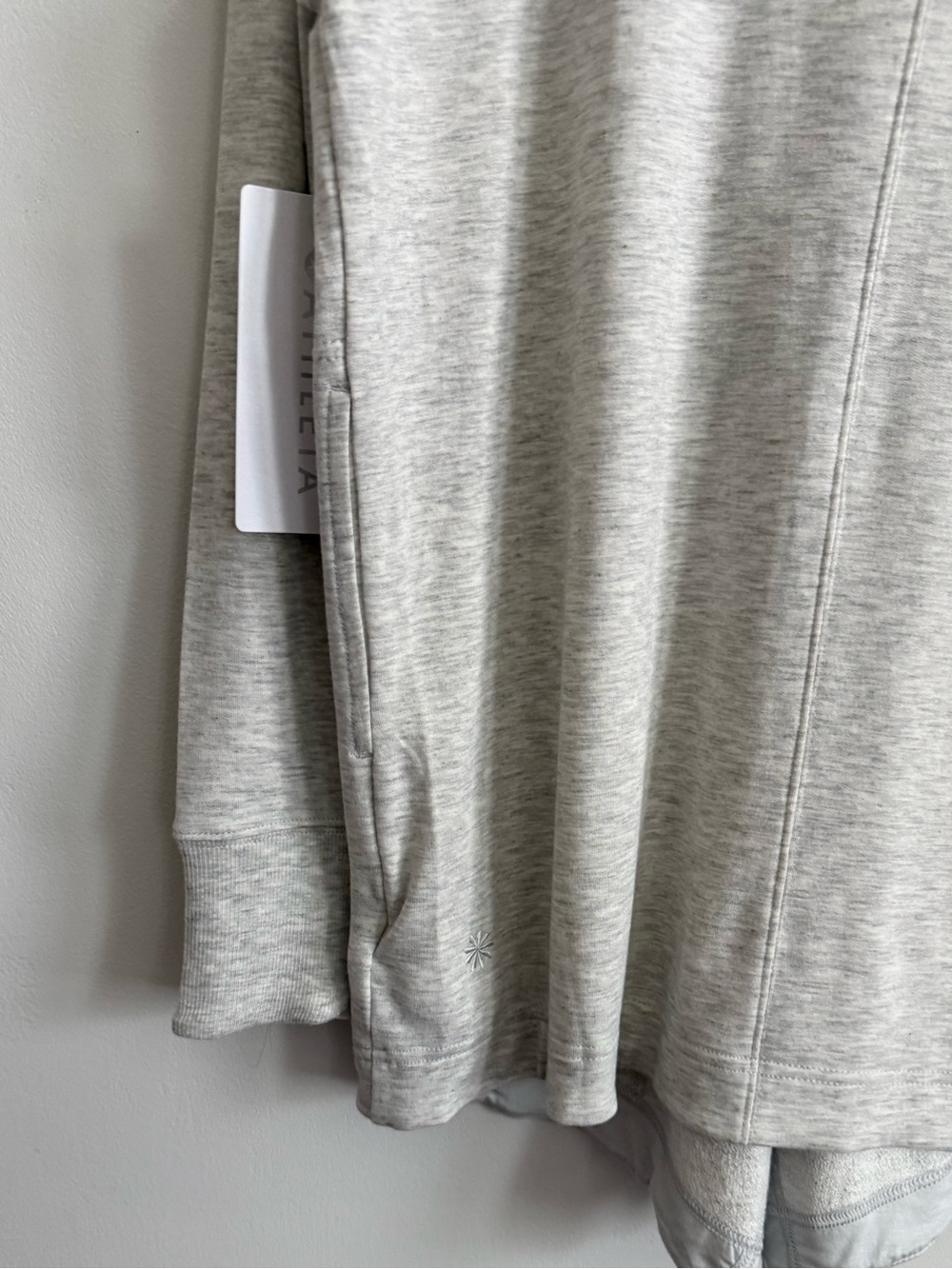 NWT Athleta Pranayama Wrap Cardigan Light Gray XS Open Front - Picture 7 of 7